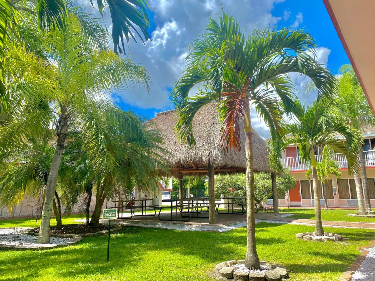 Garden Inn Homestead/Everglades/Gateway To Keys Экстерьер фото